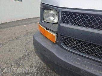 2015 Chevrolet Express 3500 Passenger Van LS 1LS 155.0" WB - miniatura 33