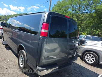 2015 Chevrolet Express 3500 Passenger Van LT 1LT 155.0" WB - miniatura 6