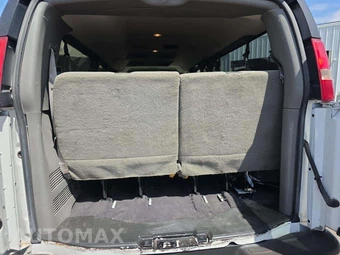 2015 Chevrolet Express 3500 Passenger Van LT 1LT 155.0" WB - miniatura 15