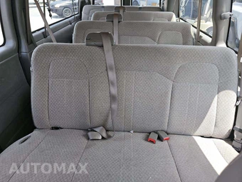 2015 Chevrolet Express 3500 Passenger Van LT 1LT 155.0" WB - miniatura 13
