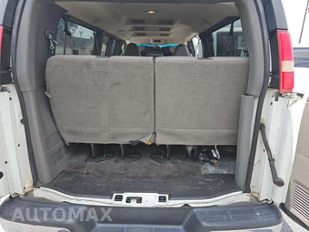 2015 Chevrolet Express 3500 Passenger Van LT 1LT 155.0" WB - miniatura 16