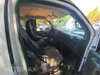 2015 Chevrolet Express 3500 Passenger Van LT 1LT 155.0" WB - miniatura 17