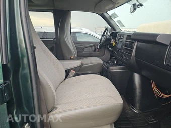 2015 Chevrolet Express 3500 Passenger Van LT 1LT 155.0" WB - miniatura 8