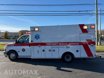 2015 Chevrolet Express 4500 Cutaway 2SD DRW - miniatura 10