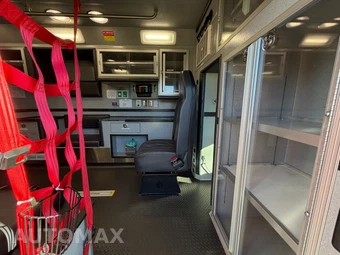 2015 Chevrolet Express 4500 Cutaway 2SD DRW - miniatura 36