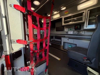 2015 Chevrolet Express 4500 Cutaway 2SD DRW - miniatura 37