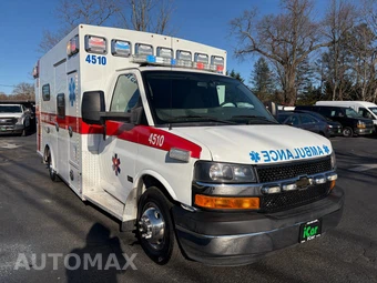 2015 Chevrolet Express 4500 Cutaway 2SD DRW - miniatura 4