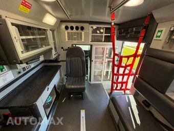 2015 Chevrolet Express 4500 Cutaway 2SD DRW - miniatura 41