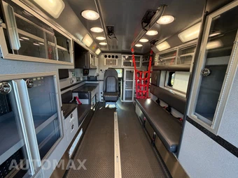 2015 Chevrolet Express 4500 Cutaway 2SD DRW - miniatura 55