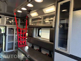 2015 Chevrolet Express 4500 Cutaway 2SD DRW - miniatura 57