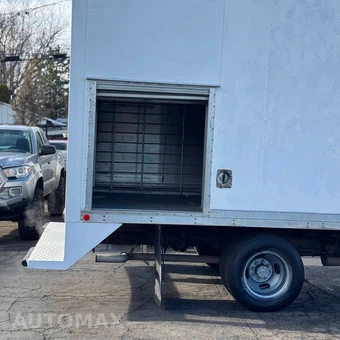 2015 Chevrolet Express 4500 Cutaway 2WT DRW - miniatura 11
