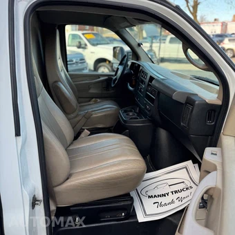2015 Chevrolet Express 4500 Cutaway 2WT DRW - miniatura 17