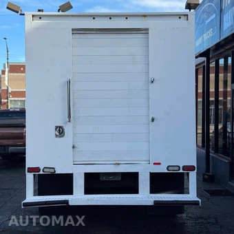 2015 Chevrolet Express 4500 Cutaway 2WT DRW - miniatura 5