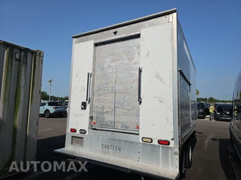 2015 Chevrolet Express 4500 Cutaway 2WT DRW - miniatura 4