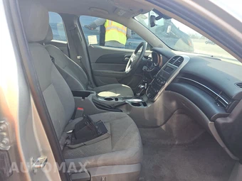 2015 Chevrolet Malibu LS 1LS – miniatura 8