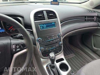 2015 Chevrolet Malibu LS 1LS – miniatura 10