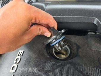 2015 Chevrolet Malibu LS 1LS – miniatura 29