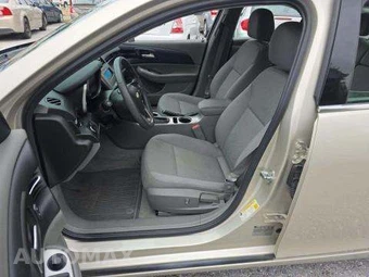 2015 Chevrolet Malibu LS 1LS – miniatura 6