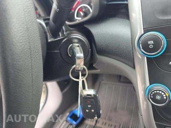 2015 Chevrolet Malibu LS 1LS – miniatura 8