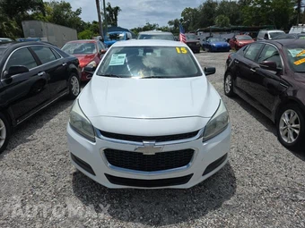 2015 Chevrolet Malibu LS 1LS – miniatura 2