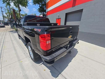 2015 Chevrolet Silverado 1500 High Country Crew Cab Short Bed 3LZ - miniatura 2