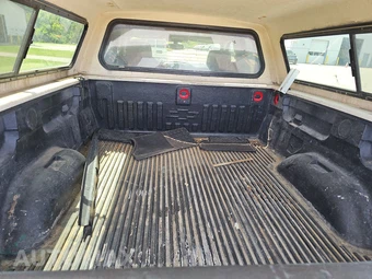 2015 Chevrolet Silverado 1500 LT Extended Cab Medium Bed 1LT – miniatura 16