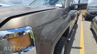 2015 Chevrolet Silverado 2500HD High Country Crew Cab Medium Bed 3LZ w/Built-In Wi-Fi - miniatura 21