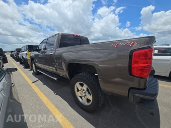 2015 Chevrolet Silverado 2500HD High Country Crew Cab Medium Bed 3LZ w/Built-In Wi-Fi - miniatura 6