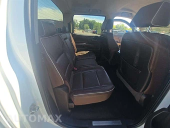 2015 Chevrolet Silverado 2500HD High Country Crew Cab Medium Bed 3LZ w/Built-In Wi-Fi - miniatura 16