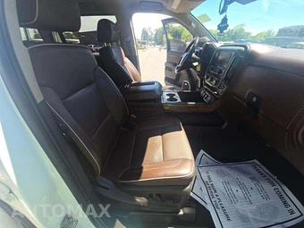 2015 Chevrolet Silverado 2500HD High Country Crew Cab Medium Bed 3LZ w/Built-In Wi-Fi - miniatura 18