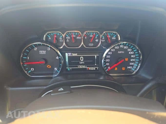 2015 Chevrolet Silverado 2500HD High Country Crew Cab Medium Bed 3LZ w/Built-In Wi-Fi - miniatura 9