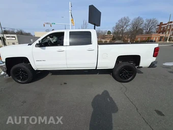 2015 Chevrolet Silverado 2500HD LT Crew Cab Medium Bed 1LT w/Built-In Wi-Fi - miniatura 3