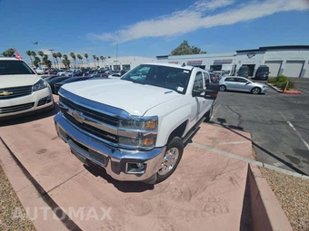 2015 Chevrolet Silverado 2500HD LT Crew Cab Medium Bed 1LT w/Built-In Wi-Fi