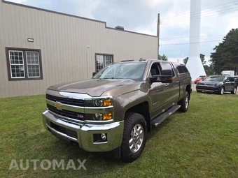 2015 Chevrolet Silverado 2500HD LT Crew Cab Medium Bed 1LT w/Built-In Wi-Fi