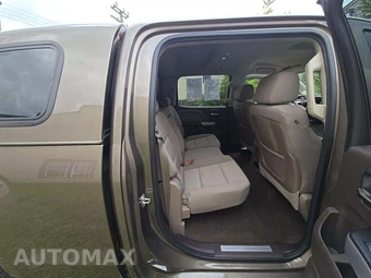 2015 Chevrolet Silverado 2500HD LT Crew Cab Medium Bed 1LT w/Built-In Wi-Fi - miniatura 13
