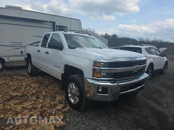 2015 Chevrolet Silverado 2500HD LT Extended Cab Medium Bed 1LT - miniatura 3