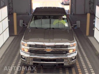 2015 Chevrolet Silverado 2500HD LTZ Crew Cab Medium Bed 1LZ - miniatura 2