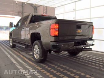 2015 Chevrolet Silverado 2500HD LTZ Crew Cab Medium Bed 1LZ - miniatura 6