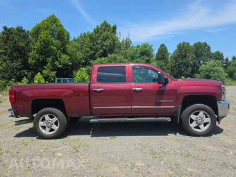 2015 Chevrolet Silverado 2500HD LTZ Crew Cab Medium Bed 1LZ - miniatura 4