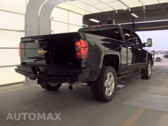 2015 Chevrolet Silverado 2500HD LTZ Crew Cab Medium Bed 1LZ - miniatura 4
