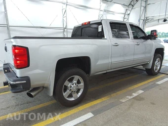 2015 Chevrolet Silverado 2500HD LTZ Crew Cab Medium Bed 1LZ w/Built-In Wi-Fi - miniatura 4