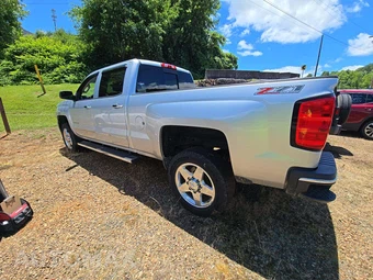 2015 Chevrolet Silverado 2500HD LTZ Crew Cab Medium Bed 1LZ w/Built-In Wi-Fi - miniatura 2