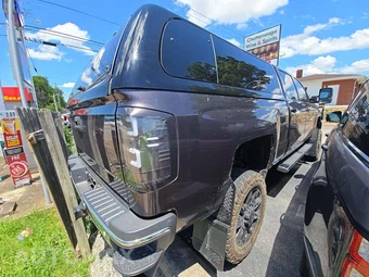 2015 Chevrolet Silverado 2500HD LTZ Crew Cab Medium Bed 1LZ w/Built-In Wi-Fi - miniatura 3