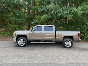 2015 Chevrolet Silverado 2500HD LTZ Crew Cab Medium Bed 1LZ w/Built-In Wi-Fi - miniatura 2