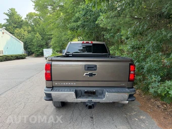 2015 Chevrolet Silverado 2500HD LTZ Crew Cab Medium Bed 1LZ w/Built-In Wi-Fi - miniatura 4