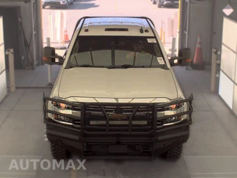 2015 Chevrolet Silverado 3500HD Cab Chassis LT Crew Cab 1LT w/Built-In Wi-Fi DRW - miniatura 2