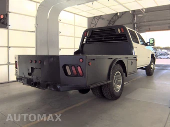 2015 Chevrolet Silverado 3500HD Cab Chassis LT Crew Cab 1LT w/Built-In Wi-Fi DRW - miniatura 4