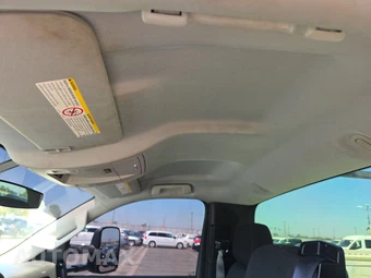 2015 Chevrolet Silverado 3500HD Cab Chassis WT Regular Cab 1WT w/Built-In Wi-Fi DRW - miniatura 19