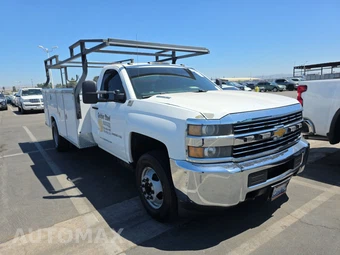 2015 Chevrolet Silverado 3500HD Cab Chassis WT Regular Cab 1WT w/Built-In Wi-Fi DRW - miniatura 3