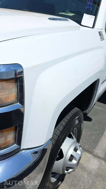 2015 Chevrolet Silverado 3500HD Cab Chassis WT Regular Cab 1WT w/Built-In Wi-Fi DRW - miniatura 31